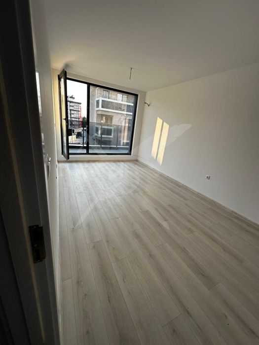 Продава се Двустаен апартамент в Пловдив, Христо Смирненски - 69 кв.м за 1950 €/кв.м - Снимка #3