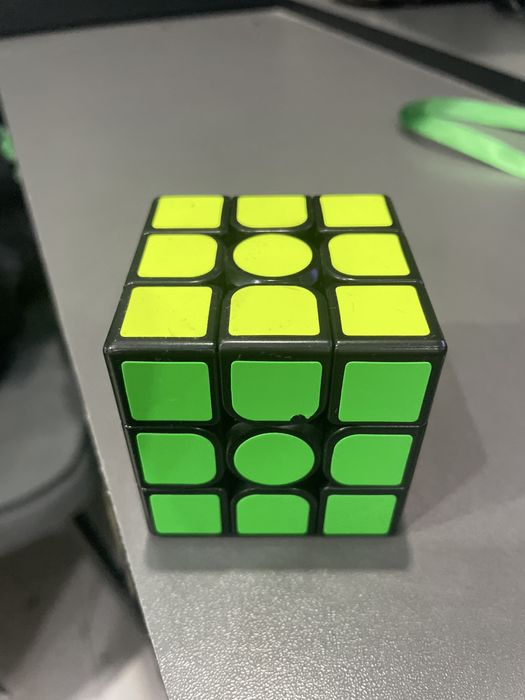 Продам кубик рубик магнитный