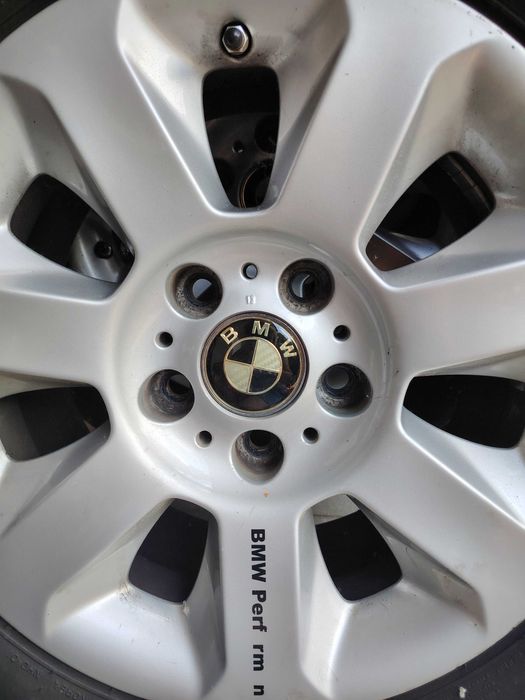 4 бр. Гуми + Джанти за BMW