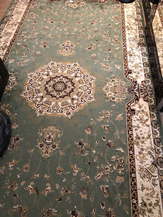 Ковер 2м *4 м б/у в отличном состоянии