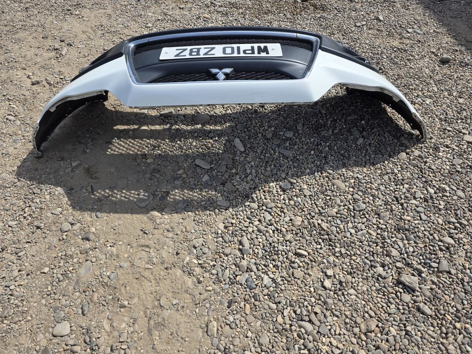 Bara fata Mitsubishi asx 2010