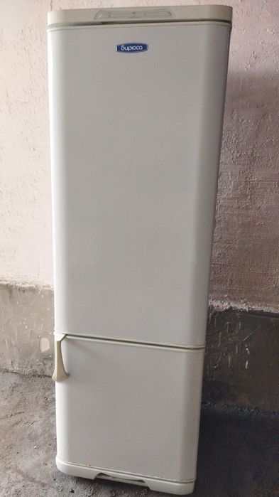 Холодильник бирюса