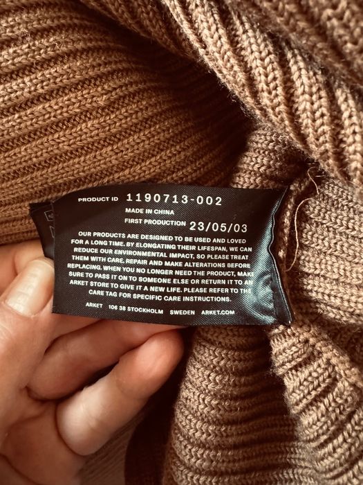 Arket разкошен пуловер М размер оувърсайз