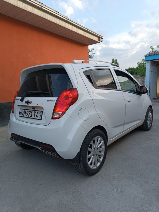 Chevrolet spark avtomabili