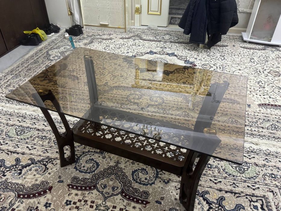 Zamonaviy shisha stol (mehmonxona yoki ofis uchun)