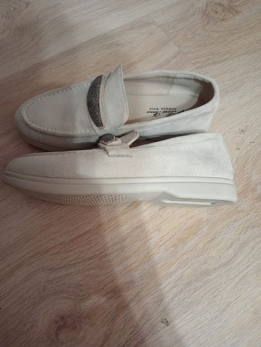 Продам женские балетки