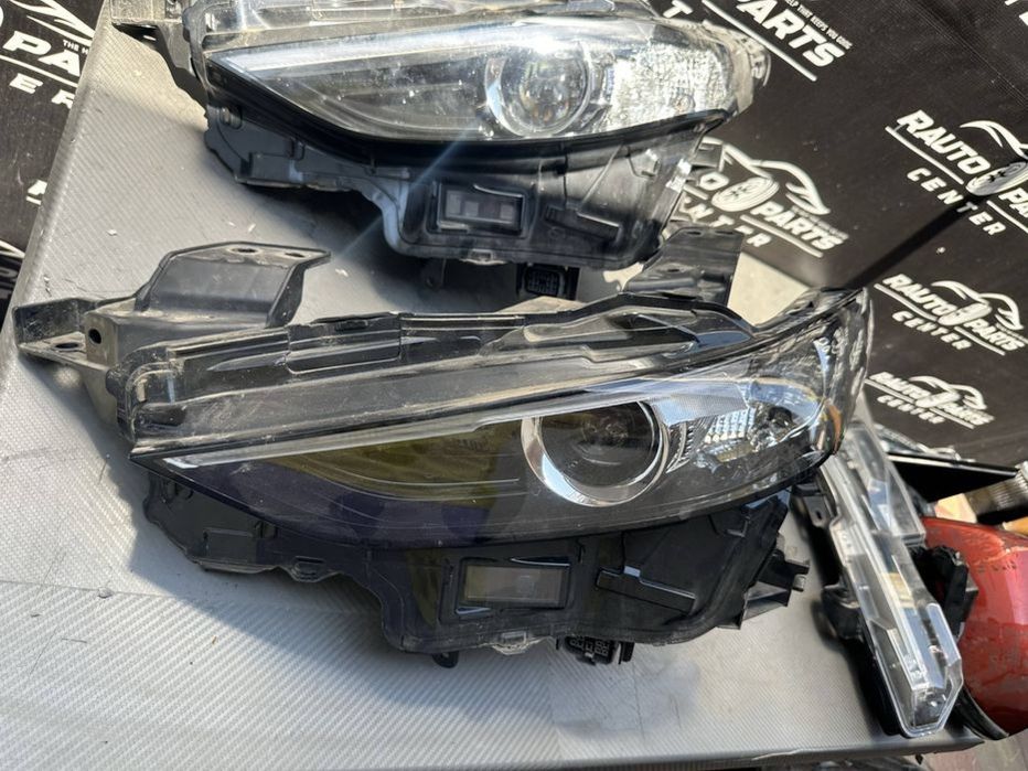 Far stanga Mazda 3 HALOGEN LED 2019/2020/2021/2022