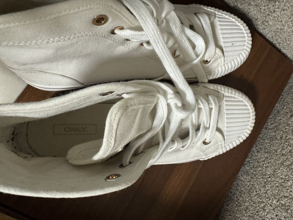 Бели Кецове ONLY 38 номер