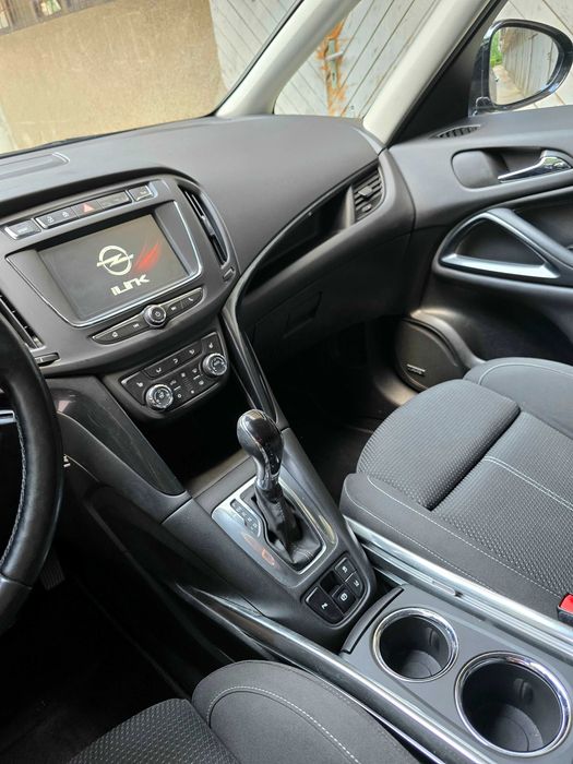 Opel Zafira Tourer 2.0 CDTI 170 к.с. 2018 г. 194 800 км
