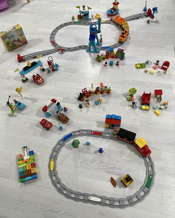 Colecție LEGO DUPLO mare – tren, șine, fermă, mașini, animale