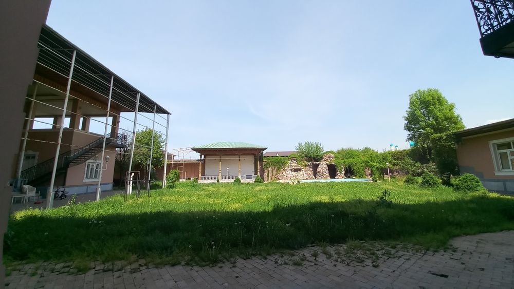 Ер сотилади..18соток уч кахрамон постдан 2-3км кирган