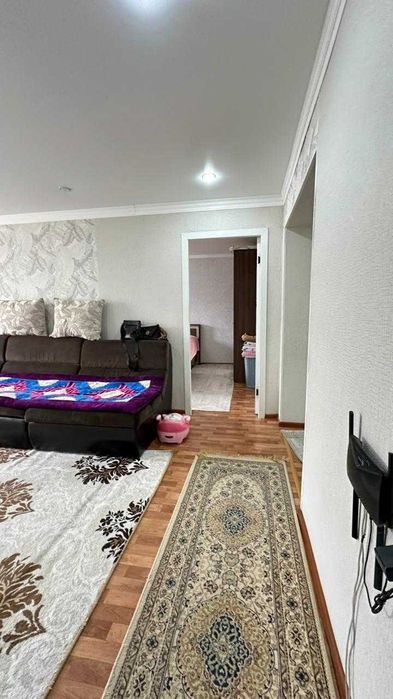 продам 4 ком в центре Айым