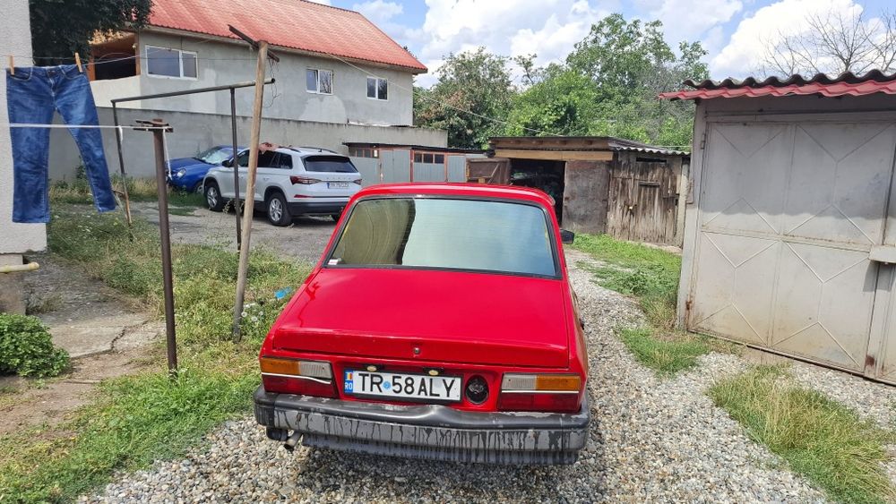 Vând Dacia  1310