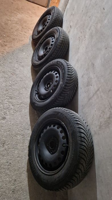 Комплект джанти 4х100 с всесезони гуми 165/70R14