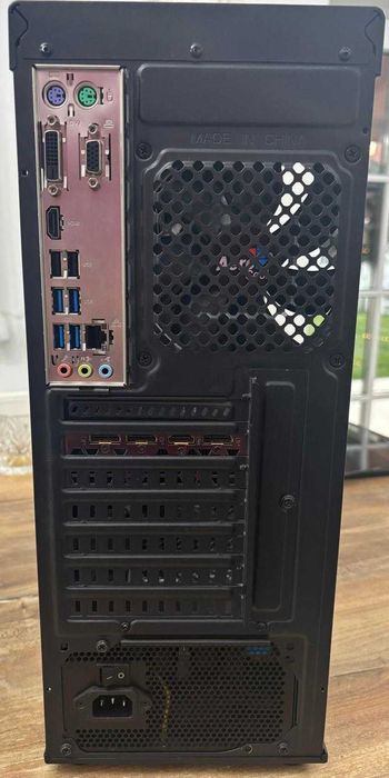 Calculator GAMING RTX 2060 | Ryzen 5 3600 | SSD 500GB | HDD 2TB | 16GB DDR4 | Sursa 750W Gold 80+ | Windows 11 instalat