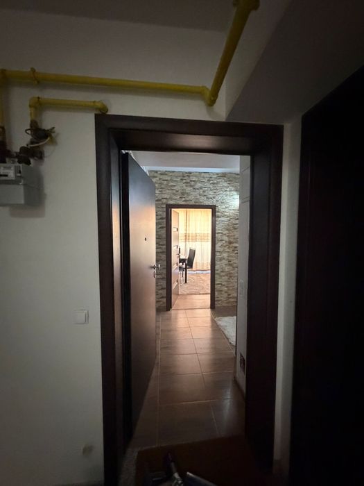 Inchiriez Apartament cu 2 Camere