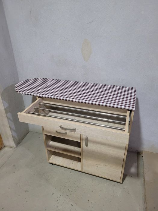 Гладильные доски.Дазмол падставка даставка есть