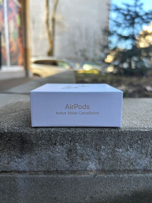 AirPods 4 ANC НЕотваряни