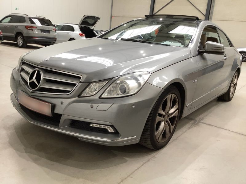 Mercedes-Benz E-Klasse E 220 CDI BlueEfficiency Elegance 2011