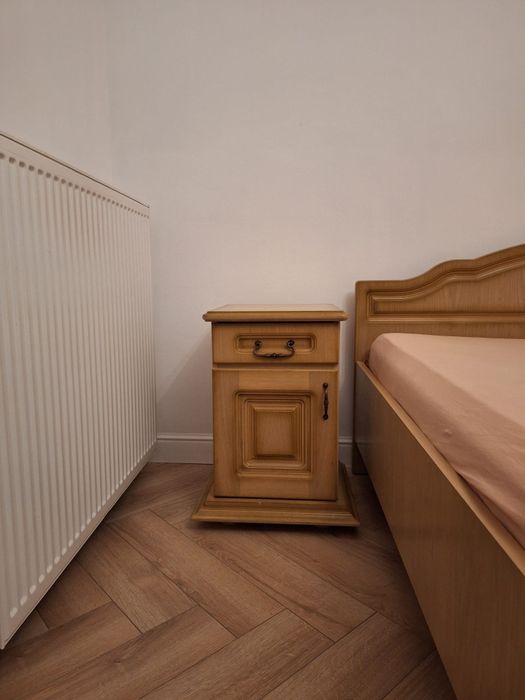 Mobilier dormitor, lemn masiv si pal