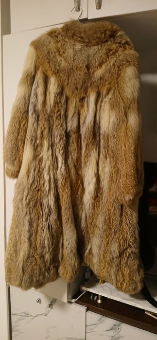 Vând haină de blana naturală!