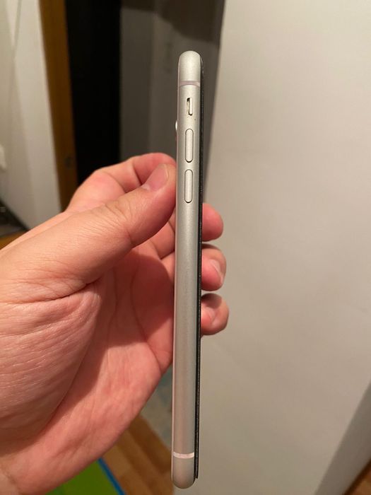 Продам айфон хр в отличном сос.