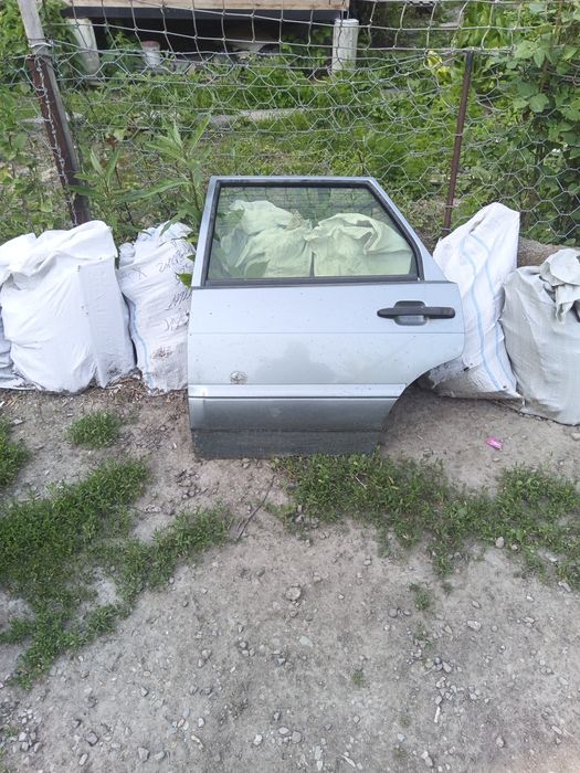 Продам двери ВАЗ 15, 09,99