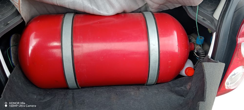 Gaz balon kamplekt sotiladi