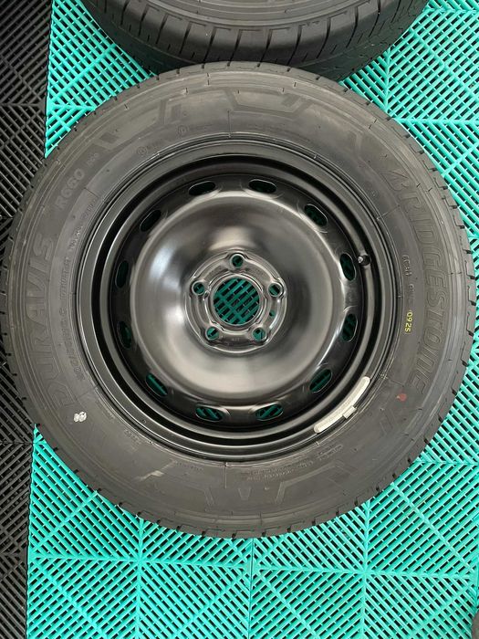 Set jante cu anvelope noi vara 205 65 r16c Renault Trafic Vivaro 2014+