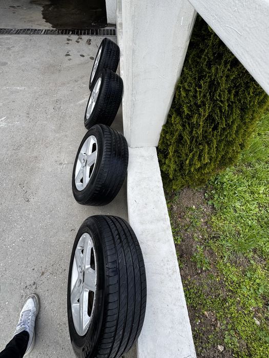 Джанти със гуми 205/60/16R