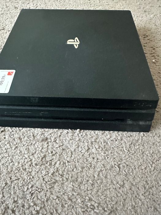 Продам Playstation 4 pro