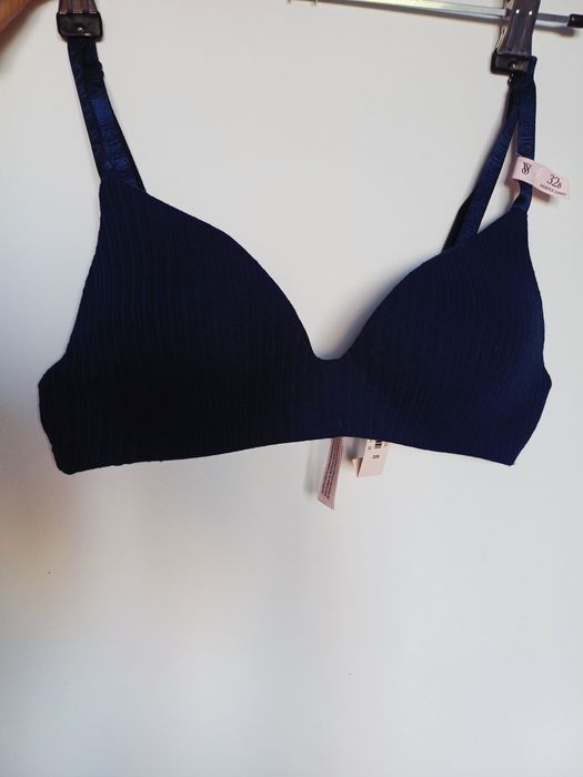 Сутиен Victoria's Secrets 70 B нов