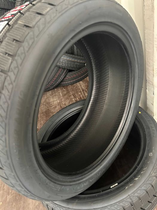 Нови Зимни Гуми Arivo ARW 2 315/35R20 110V XL НОВ DOT БОРД 3153520