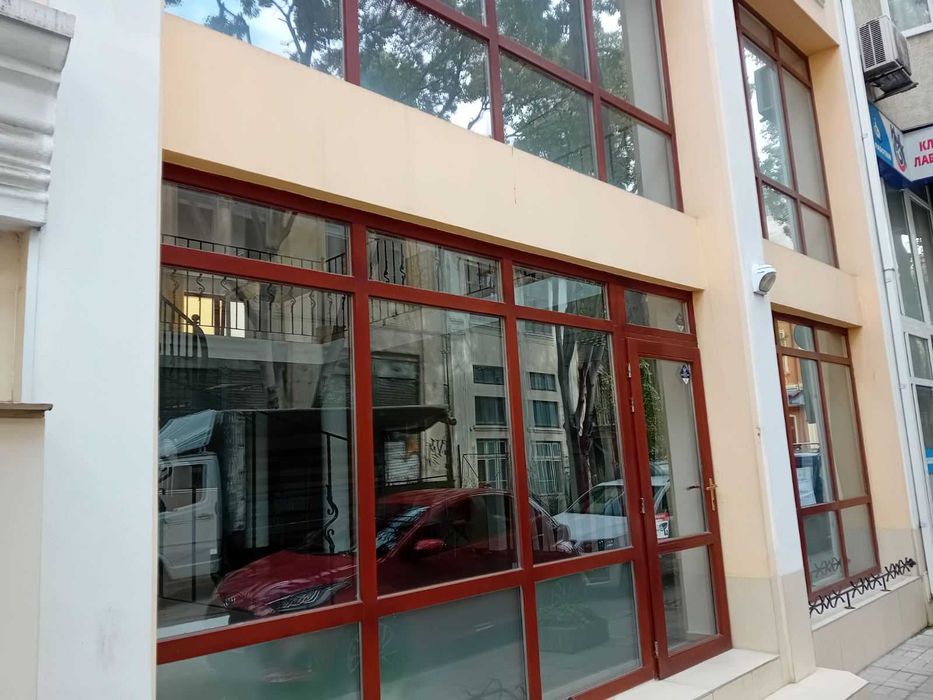 Дава се под наем Зала за събития в Варна, ЖП Гара -  кв.м за 25.5 € - Снимка #8