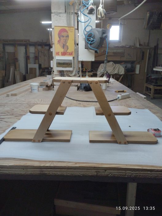 Полочки под цветы