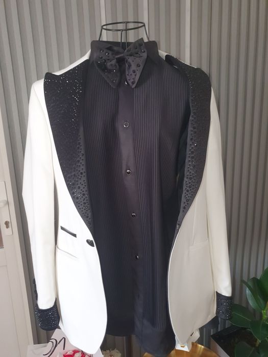 Costum de  mire  alb negru