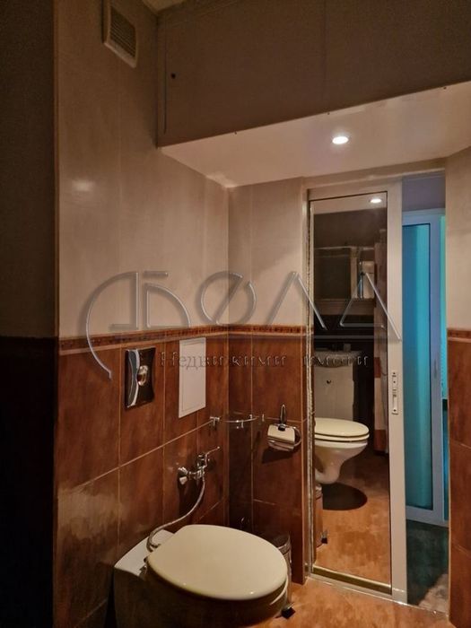 Продава се Тристаен апартамент в София, Люлин 6 - 92 кв.м за 1935 €/кв.м - Снимка #8