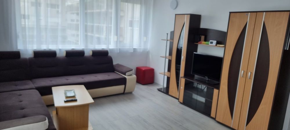 Inchiriez apartament 2 camere zona Ared Uta