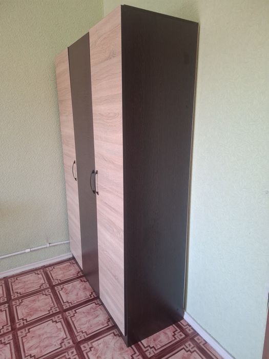 Шкаф 3х дверный распашной