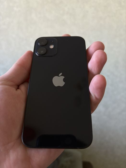 Продается iPhone 12 mini (64gb)
