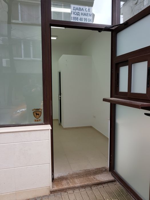 Дава се под наем Магазин в Варна, Централна поща - 15 кв.м за 298.86 € - Снимка #4