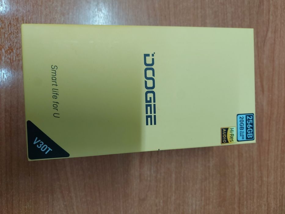 Продаван DOOGEE V30 T