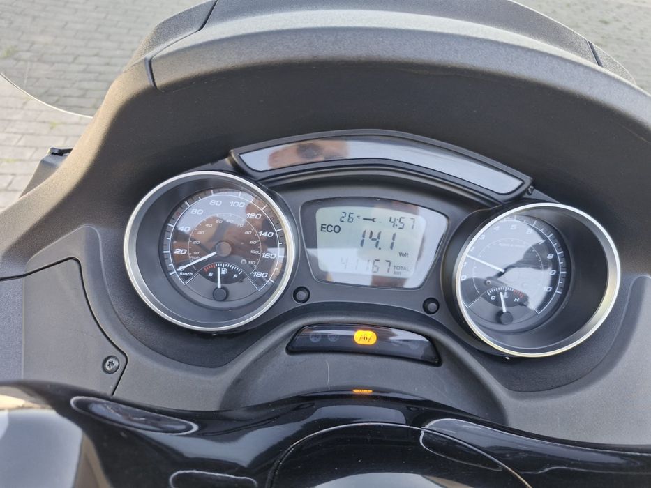 Piaggio MP3 500 LT
