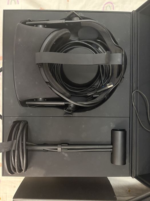 Сет за виртуална реалност Oculus Rift