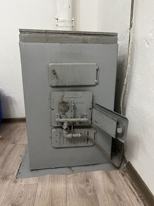 Продам толста стенный печь.