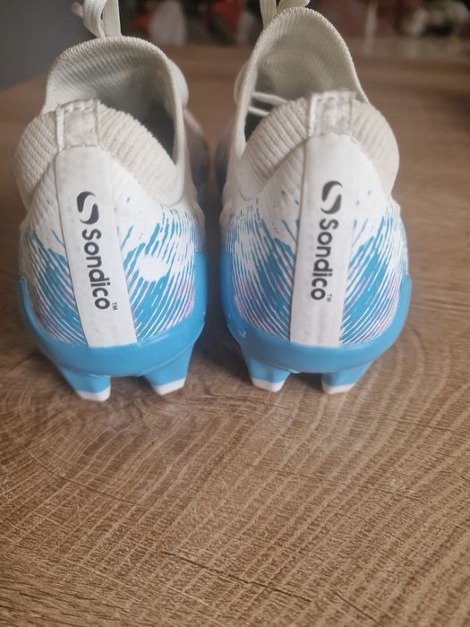 Детски бутонки Sondico Blaze Junior FG Football Boots и Врата. ръкавиц