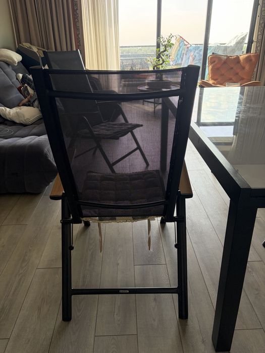 Садовый стол стекляный