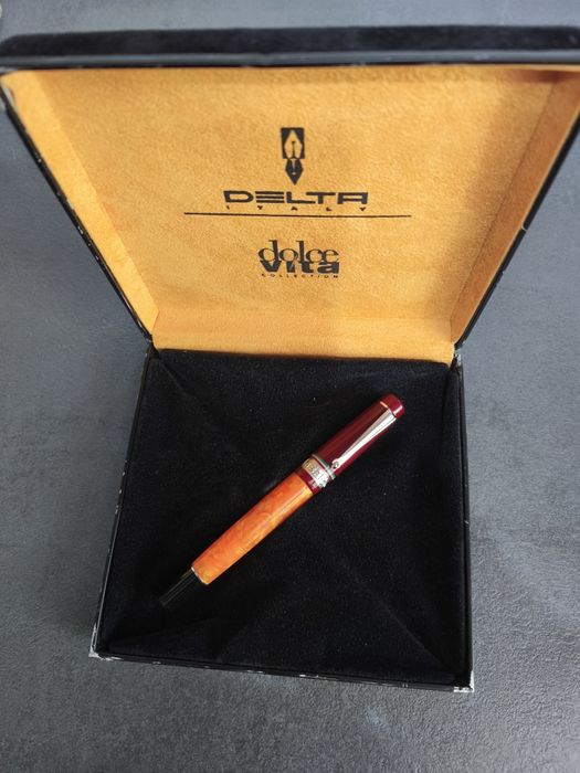 Stilou Delta Dolce Vita Ediție Limitată