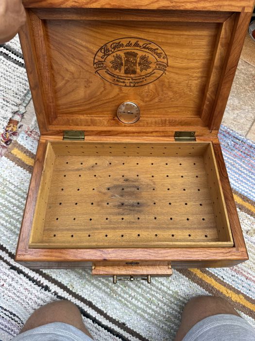 Humidor trabucuri