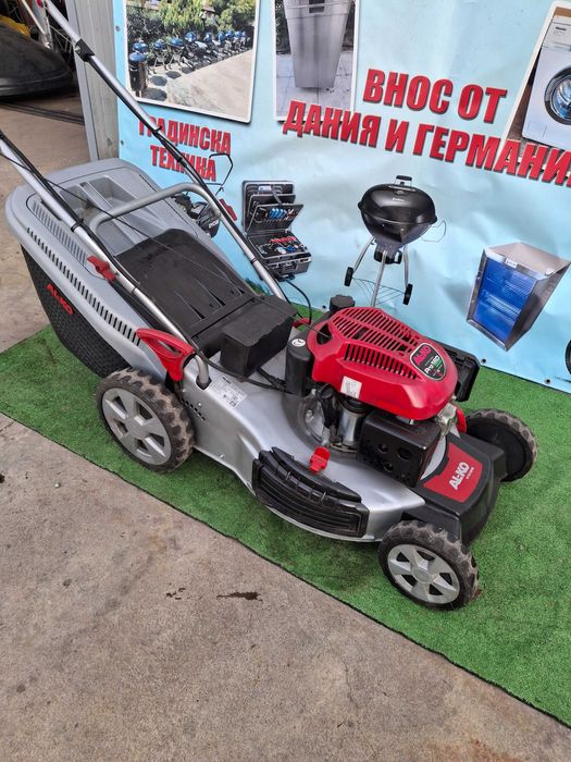 Самоходна косачка с стартер